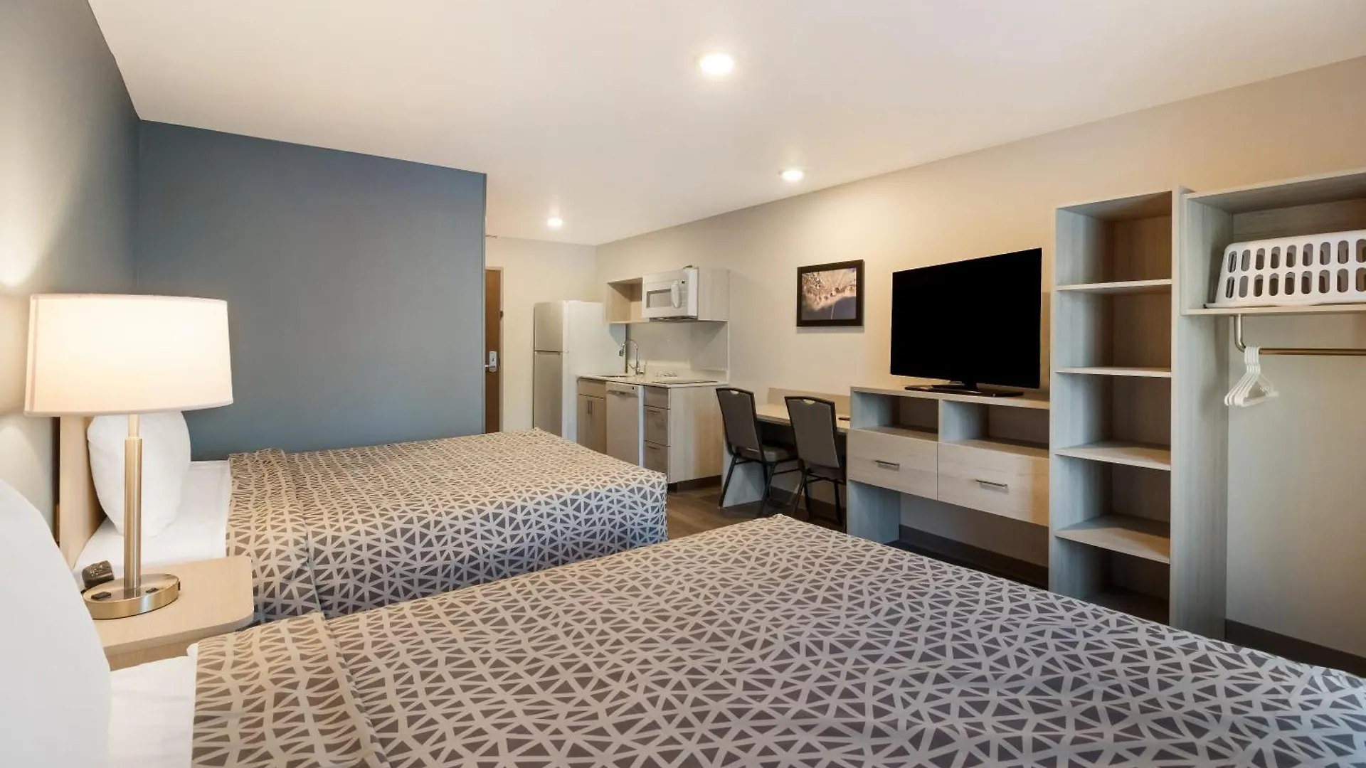 Woodspring Suites Charlotte Airport Hotel