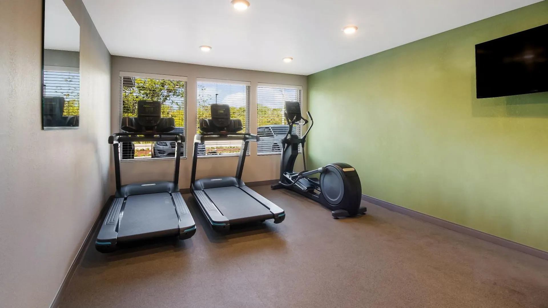 *** Отель Woodspring Suites Charlotte Airport США