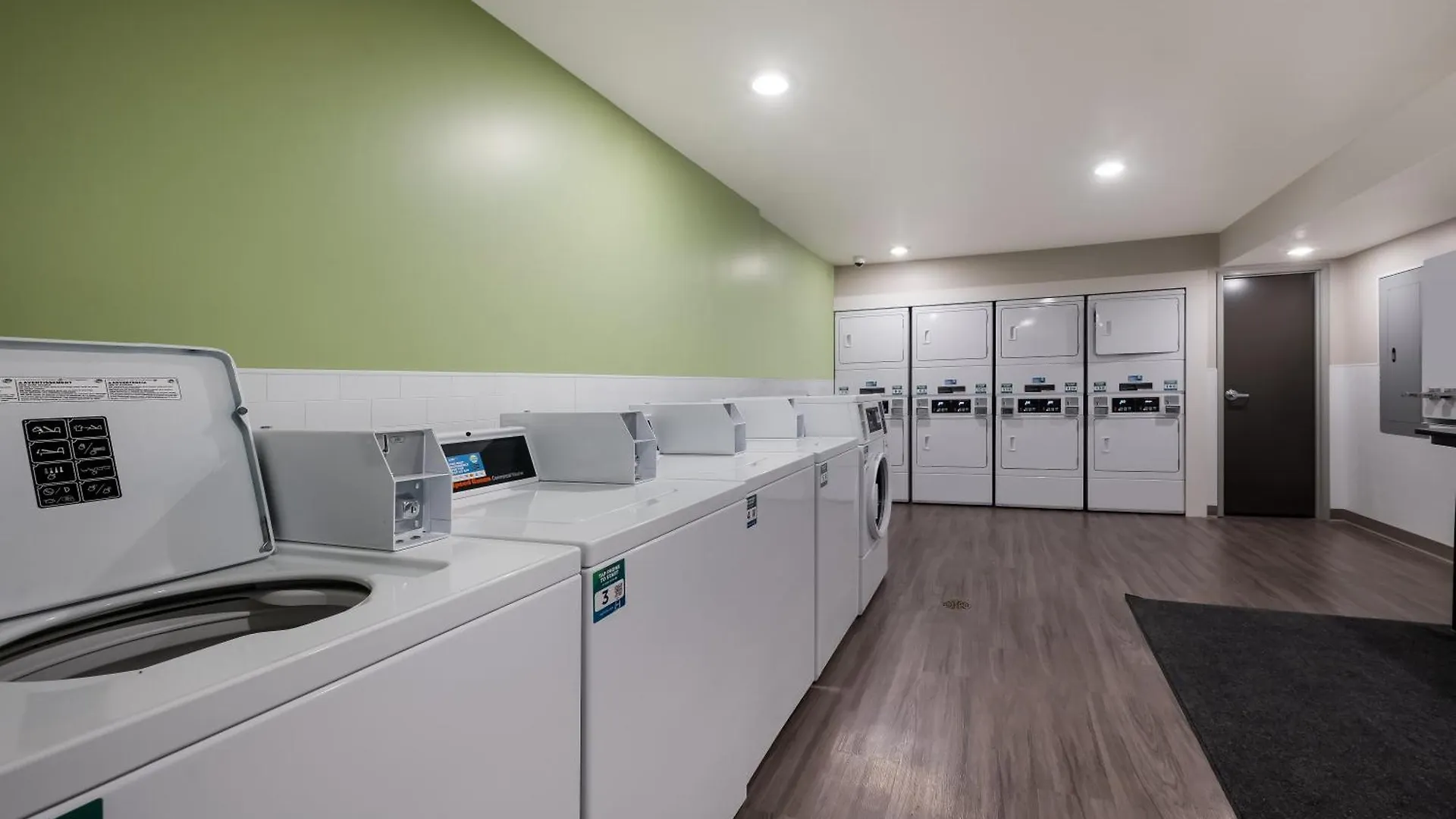 Woodspring Suites Charlotte Airport США
